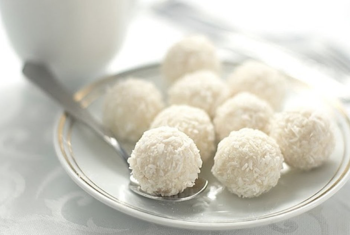 Kókuszgolyó: A Legfinomabb Magyar Csemege, Amit Mindig Kéznél Tarthatsz 2 Kókuszgolyó: A Legfinomabb Magyar Csemege, Amit Mindig Kéznél Tarthatsz