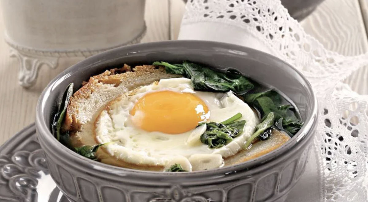 Tojásleves: Az Ínycsiklandó, Tradicionális Magyar Leves, Ami Mindenkit Elbűvöl 2 Tojásleves: Az Ínycsiklandó, Tradicionális Magyar Leves, Ami Mindenkit Elbűvöl