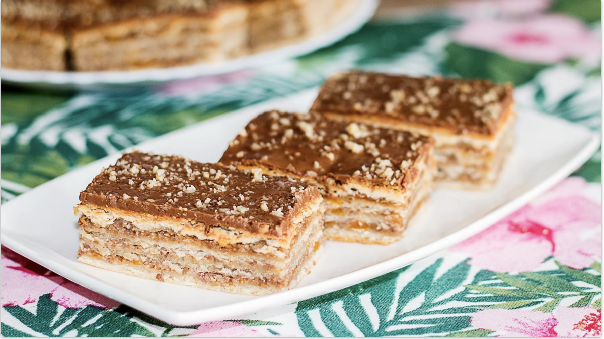 Zserbó recept: Az ínycsiklandó magyar desszert, amit mindenkinek imádni fog 2 Zserbó recept: Az ínycsiklandó magyar desszert, amit mindenkinek imádni fog!