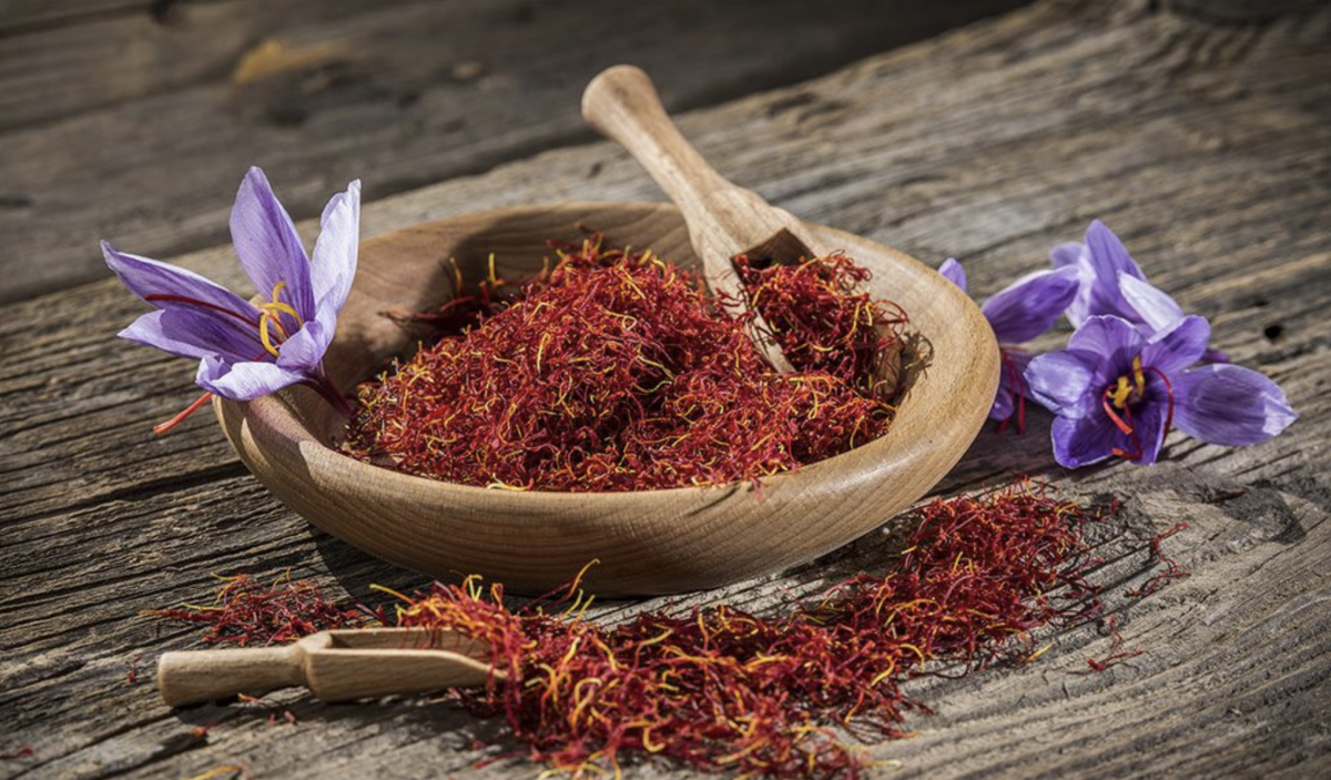 A sáfrány titkai: Miért a világ egyik legdrágább fűszere?