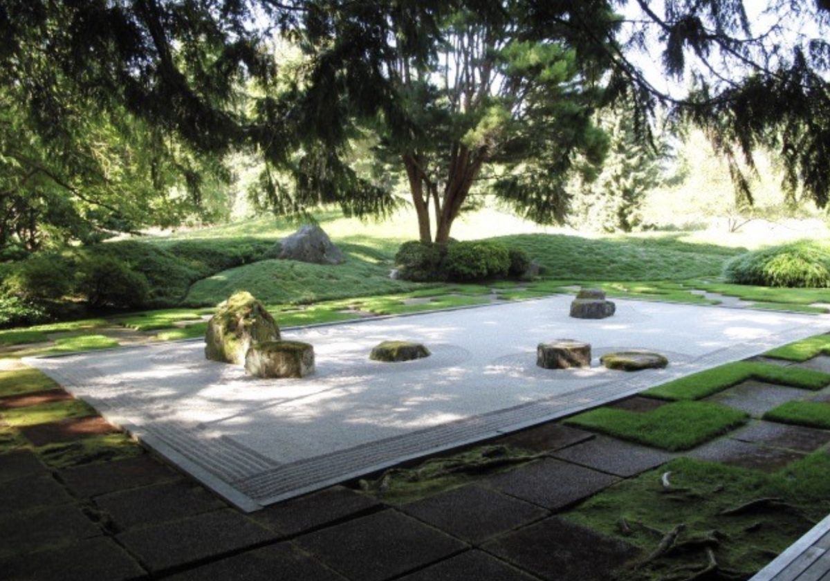 A sziklakert varázsa: Hogyan alakítsunk ki egy különleges kertet?