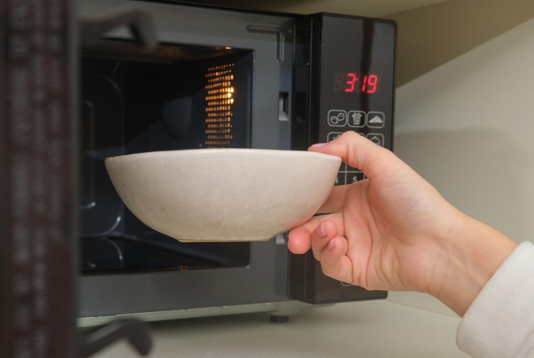 A csótányok paradicsoma a konyhában van: itt van egy olyan eszköz, amelyet minden nap használ, és amit imádnak