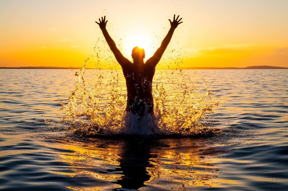 Harvard professzor: „Ha boldog akarsz lenni, ne próbálj meg olyan emberré válni, aki 20 évvel ezelőtt voltál”