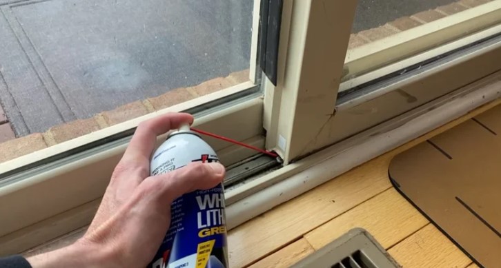 Csúszó üvegajtó karbantartási lista tél előtt 4 Csúszó üvegajtó karbantartási lista tél előtt