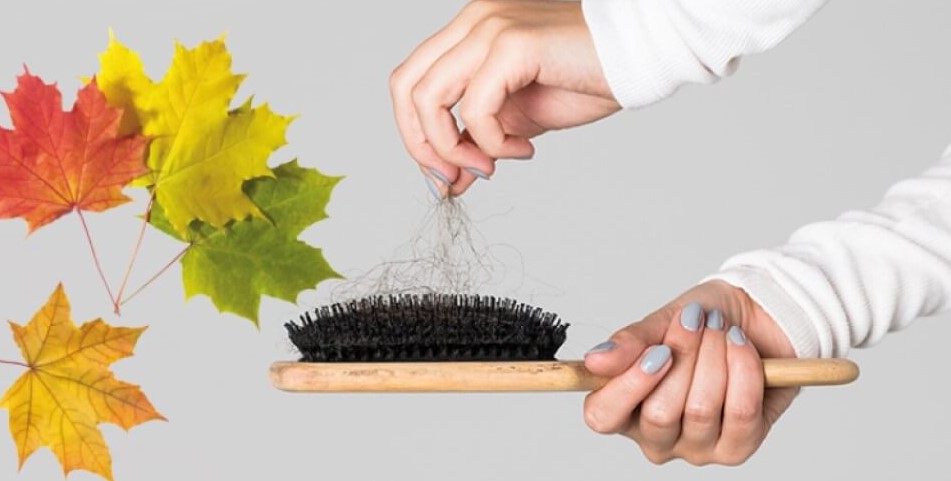 Hajhullás ősszel: két koktél jót tesz a hajadnak
