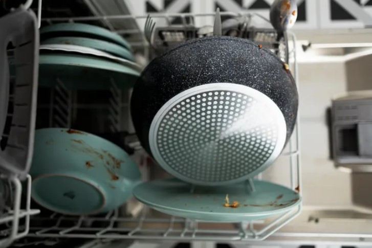 Az otthoni gyógymód mindig kellemes illatúvá teszi a mosogatógépet