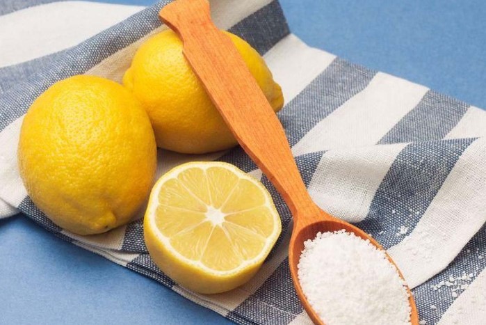 Ne dobja el a vágódeszkákat! Íme egy természetes módszer a szagok és baktériumok eltüntetésére 3 Ne dobja el a vágódeszkákat! Íme egy természetes módszer a szagok és baktériumok eltüntetésére