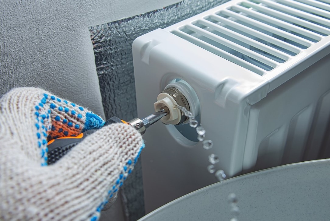 A radiátorok gyorsabban felmelegednek, és több hőt bocsátanak ki a három vízvezeték-munka elvégzése után
