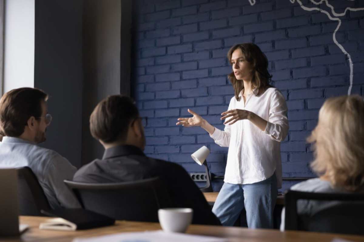 Jane Austen: „Nem a szavaink és gondolataink határoznak meg minket, hanem a tetteink”